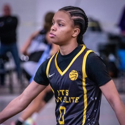 5”10”Class of 2024 combo guard for UTS Lady Elite AAU 🖤💛 and Cass Tech High school Detroit, Michigan. This account is managed by Eric Anderson, Maya’s Dad.