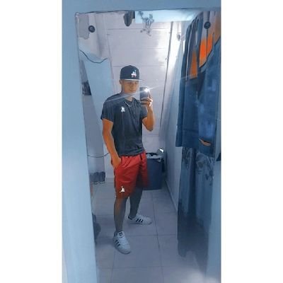 navaanthony904's profile picture. 👀