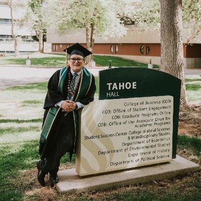 @sacstate alumni | Spouse to @h_m_orlando | Avid sports fan | Self-proclaimed coffee snob | You probably know me as Mahalie Oshiro