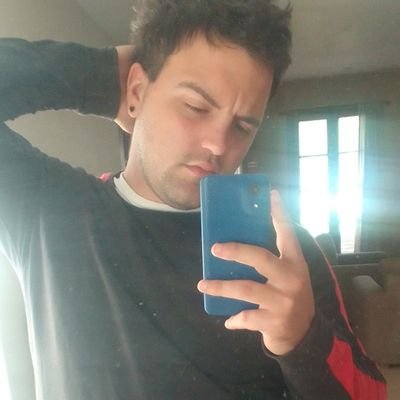 Chico piola con ganas de salir todo el tiempo y conocer gente pila