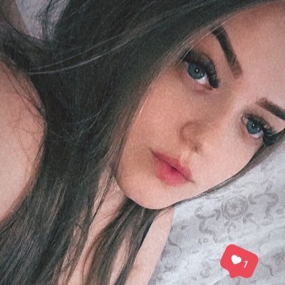 lauraatravizann's profile picture. Insta: @lauratravizan