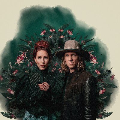 arianeETcarl's profile picture. MD nous prépare pour les roadtrips au soleil en dévoilant à la fois son virage anglophone et son nouveau son new country avec Simple Stuff.