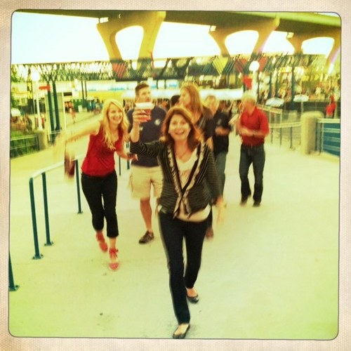 laurabradin's profile picture. 