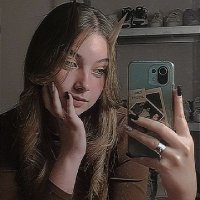 Stella Pons (@stellaaa______) 's Twitter Profile