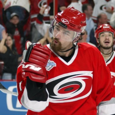 Greatest hockey player to ever live. 7x Stanley Cup Champ. 9x MVP. 🐐 big fc wincinnati fan