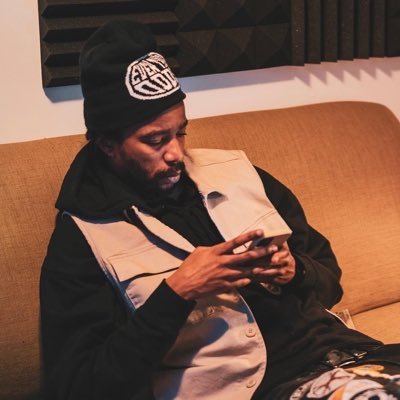 CEO of @pvstlifeproduct • In Game Host @ott_blackjacks •Artist/ Songwriter/MC formerly known as Cashtro Crosby. You made it here in good taste.