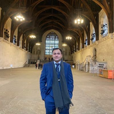 Proud Pakistani 🇵🇰. Co-Founder of FinPocket. Oxford & McGill Grad. Passionate for Emerging Market Invesment Tech.
