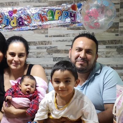 PedroGGVergara's profile picture. La es hermosa