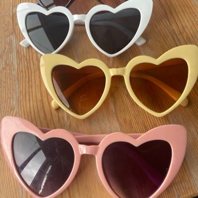 DrLaraLove's profile picture. 