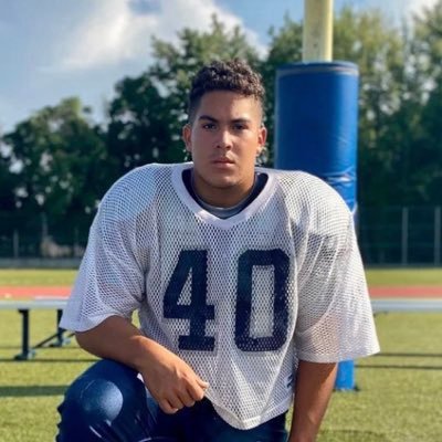 football player Susan E. wagner hs, 2023, center/linebacker