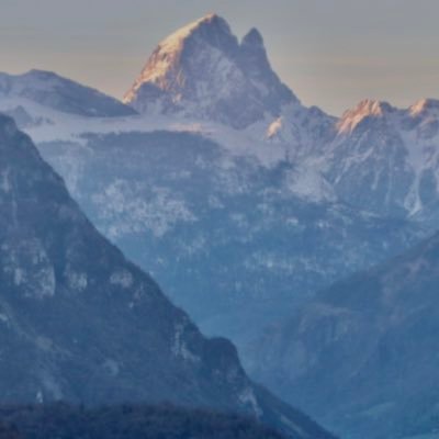 Proéminence 1 090 m Altitude 2883,84 m Surnommé “Jean Pierre” ,c’est le sommet emblématique du Parc National des #Pyrénées