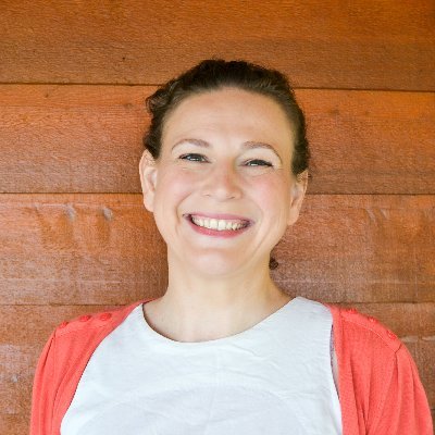 Mastodon: @LucyMontgomery_@toot.co
Co-lead of @COKIproject. I research, teach + write about #OA #OAbooks #digitalinnovation #OpenKnowledge. Follows back.