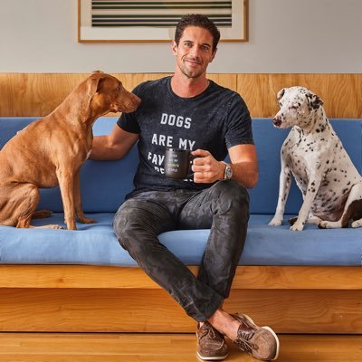 Dog dad. Rescue advocate. Entrepreneur. Plant based athlete. Beverage enthusiast.
