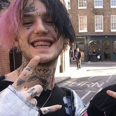 mil004163827's profile picture. 17