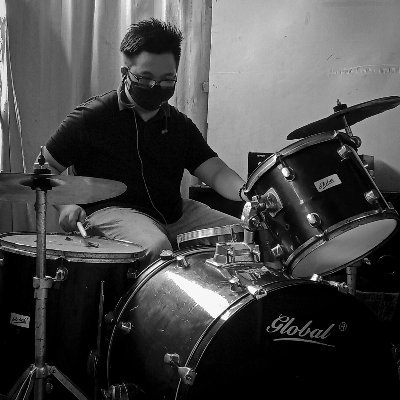 NoCheeting's profile picture. instruments - analytical/musical