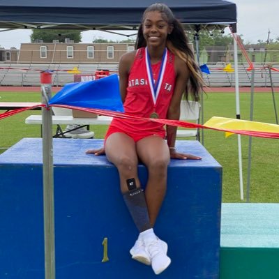 Atascocita varsity t & f 22’ | Long jump | High jump | 4.0 gpa
