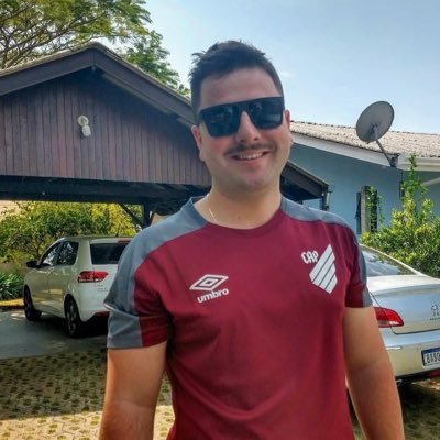 zureck_'s profile picture. 