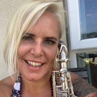 Alice (@aliceonsax) 's Twitter Profile