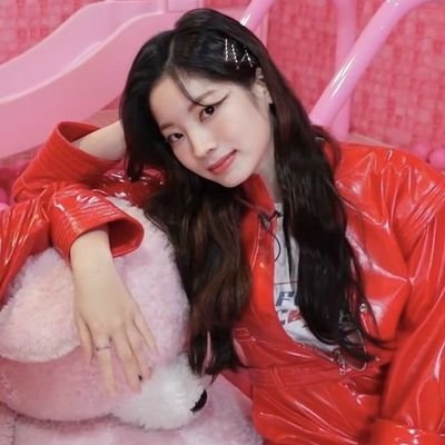 sanaqueeni3's profile picture. I luv you Sana