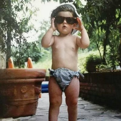 Palomaitas_'s profile picture. Palomitas y moscato para leer esto cual revista de gossip. Por si no teníais suficiente con la principal✨