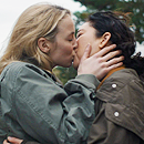 gifvillaneve's profile picture. gifs of eve and villanelle from killing eve