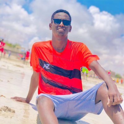 progressive, Antiwar, humanitarian Human right| student in Somali.#MUFC fan.