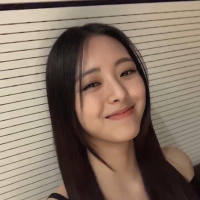 Titilangmalakas's profile picture. Im 19