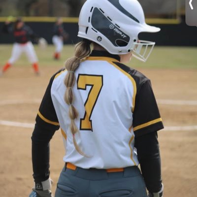 🐝’23 Hackett High School #7 | Jendro Athletics Winchester #29 |All conference 22’| Defensive leader 22’| @OKWUeagals_SB commit