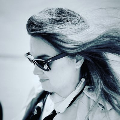 Periodista por vocación 🐣Mamá de 3 📚 🦒🗣️ Lo que más me gusta son las personas. Nado y guardo la ropa.