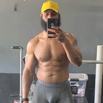 MyBody954's profile picture. 😝