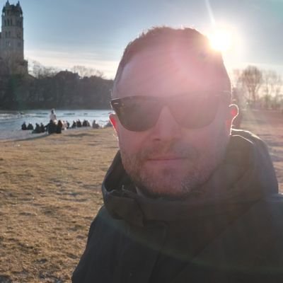 TilHuber's profile picture. Privater Twitter Account