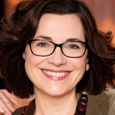 Profesora de ciencias naturales, amante de los gatos y feminista 💜