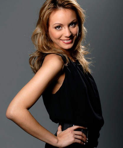 cecile_62's profile picture. Hotesse dans un hôtel de luxe parisien, j'ai une passion pour la vidéo @+