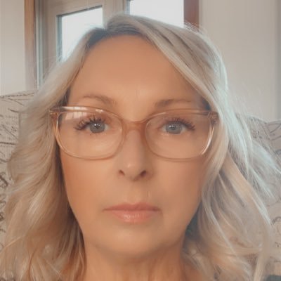 @reeniewild