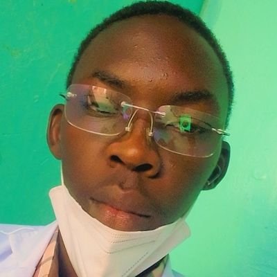 SingGeslin's profile picture. Nous vivons, nous vaincrons!!