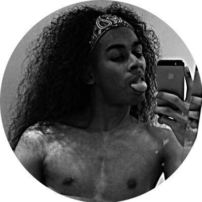 ★Life Is A Bitch Because A Hoe Is Too Easy★ 😈👑#Entrepreneur 💻 ——————— ★ #Libra♎️ ★👻SC:Kris_icedout★ https://t.co/45hzjaGHGJ