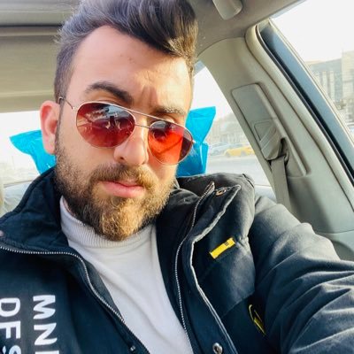 U.O.M 👷🏽🖤 . لو كنا نعلم النهايآت لتجنبنآ كثيرآ البدآيات رغم روعتهآ .