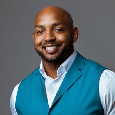 Keynote Speaker with 15+ years of experience. Ex-@NFL & @OhioStateFB WR. I ignite purpose and performance, and disrupt mediocrity. Faith. Focus. Fire.