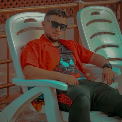 Abohikal20's profile picture. تسوقوّهاش نظافة 
عـلى نــاس شـافَت وساخِتـكـم 🖤.