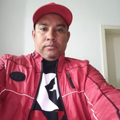 Vocero Principal de los CPTT por el estado ARAGUA,dirigente sindical.CHAVISTA RADICAL HIPER ULTRA IZQUIERDISTA... NOSOTROS VENCEREMOS CARAJO