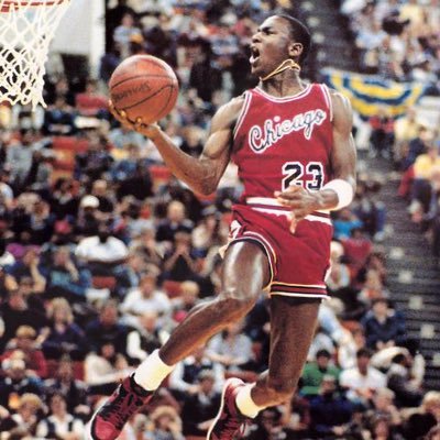 wavvy_ish's profile picture. R.I.P Kobe 🐍