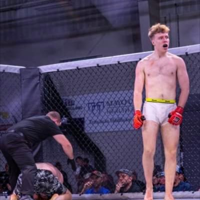 gl1tch1nth3cod3's profile picture. the glitch in the code…🔛🔝🔜 solo rapper/lead singer🆗🆒 shitcoin savant⏳former mma fighter🥋