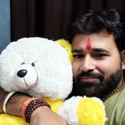 Nahin Hai Ab Koi Justaju Is Dil Mein E Sanam,
Meri Pahli Aur Aakhiri Aarzoo Bas Tum Ho.