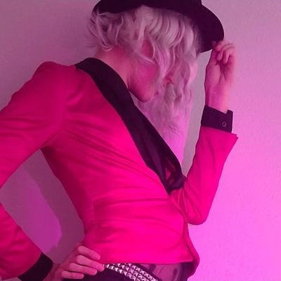 A queen of Hell, who makes the dancefloor a heaven on earth~
Drag Account, NOT for hook-ups!
Venmo: @beelzebethofatx
Instagram: @beelze_beth