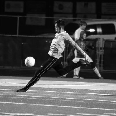 Y4hir97's profile picture. Romans 8:18