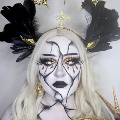 Makeup artist 👩🏼‍🎨   tiktok - muachrissyx