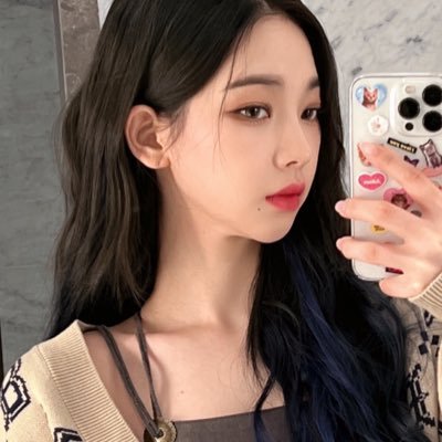 heewyd's profile picture. 