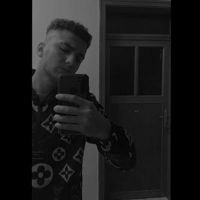 MslmAykut11's profile picture. @fenerbahce💛💙