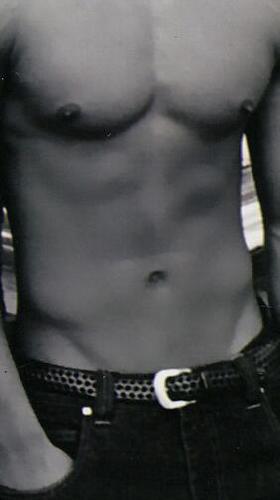 WHATS GOOD EVERYONE! I'm a pro mma fighter and a personal trainer. live in NYC so hit me up.