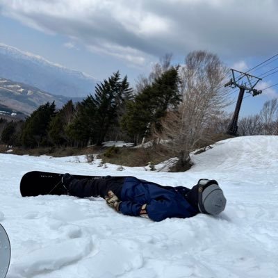 週末に白い粉接種してる。ハイシーズンはカービング、パウダー、春シーズンはハーフパイプとキッカーとコブとグラトリやりたい人(出来るとは言ってない)。 何でもやりたい 、ジブ以外/ 栃木 / 南会津 / 磐梯 / ハンターマウンテン /カムイみさか/誤字脱字生産機